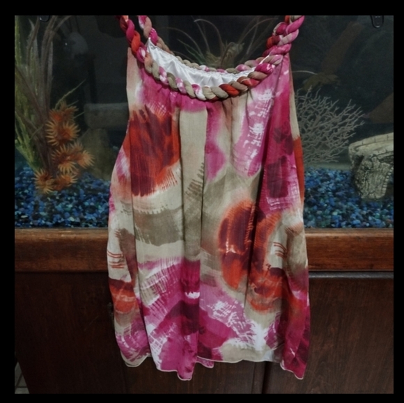 Tops - 💥BOGO 50%💥 Pink Sleeveless Blouse size Medium Women's Clothing